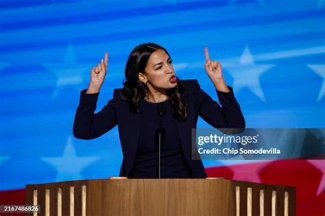 5,770 Alexandria Ocasio Cortez Photos